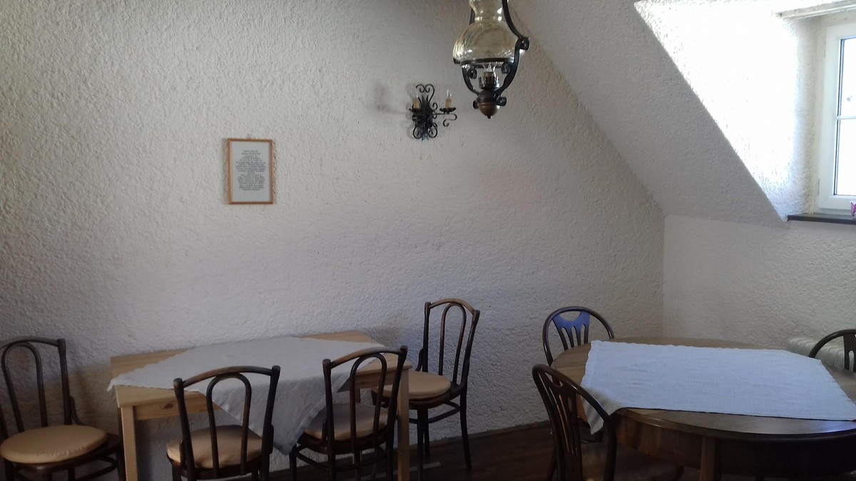 2017 emeleti étkező