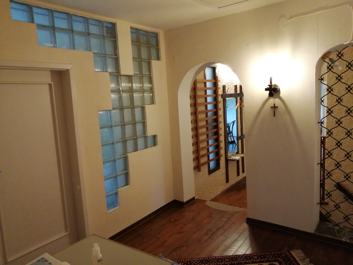 Emeleti folyosó - előszoba  2020